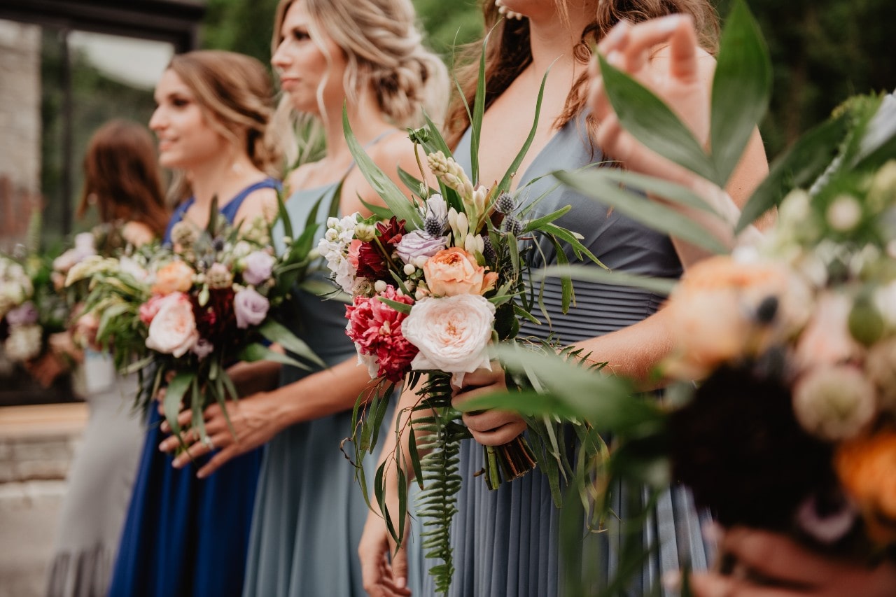 How to Give the Perfect Jewelry to Bridesmaids