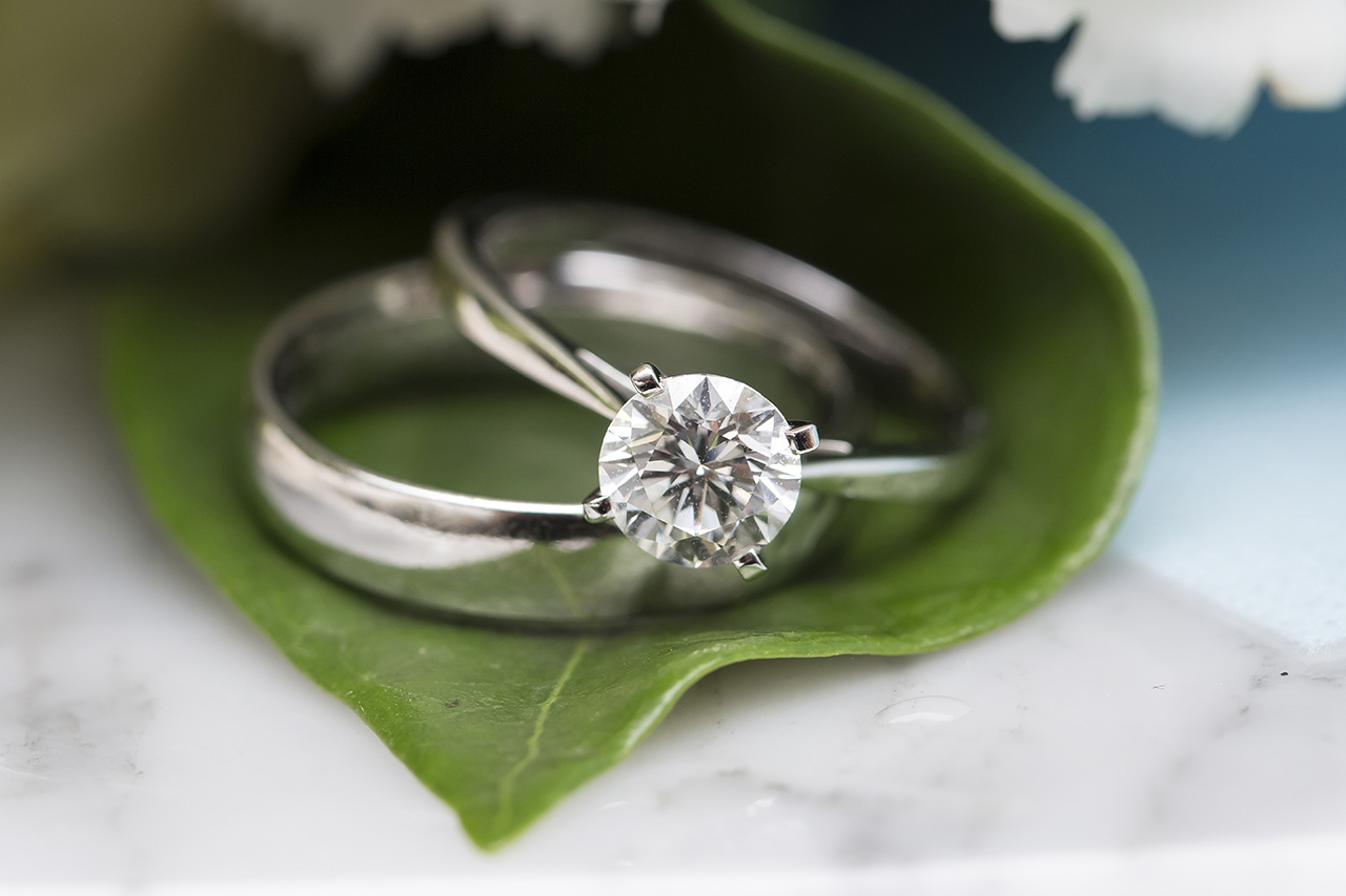 Solitaire Rings on a leaf